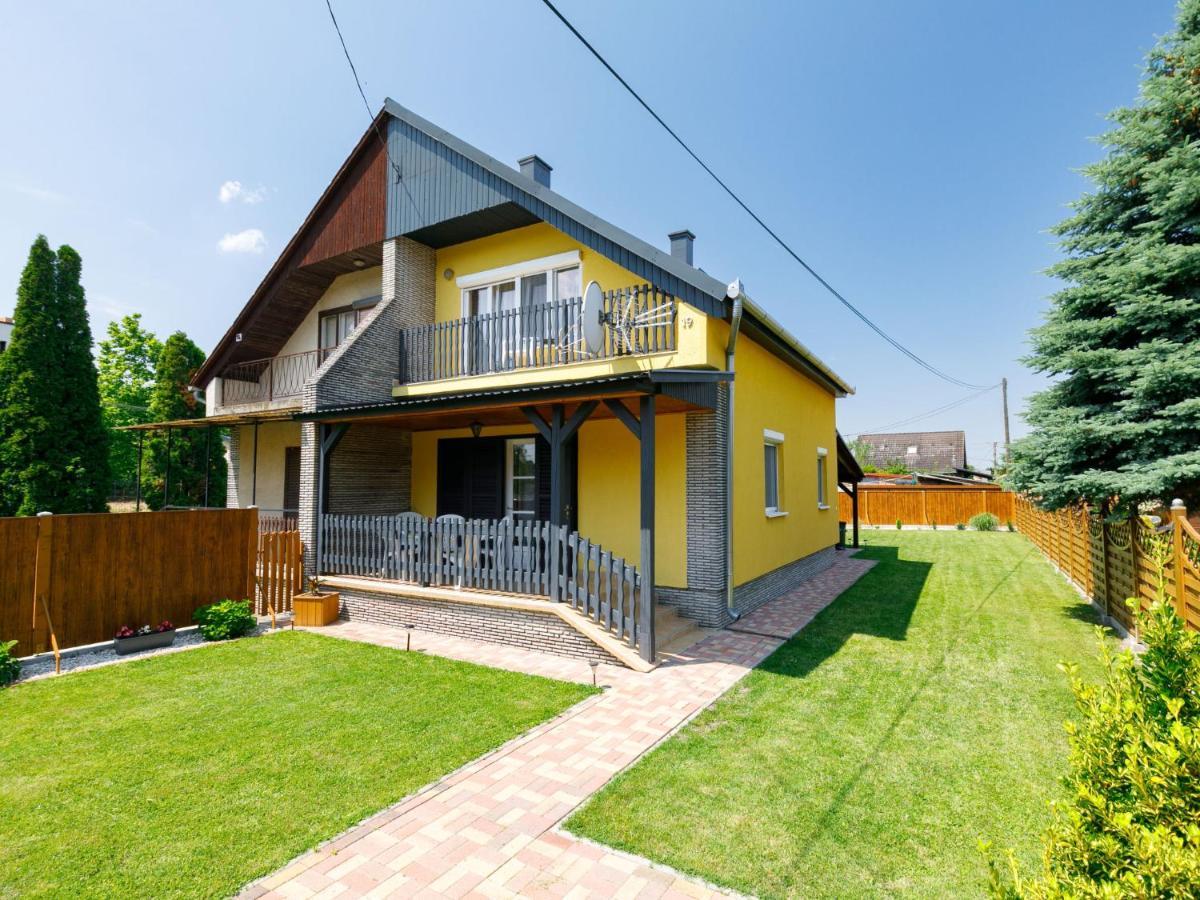 Holiday Home Hibiscus By Interhome Balatonkeresztúr エクステリア 写真
